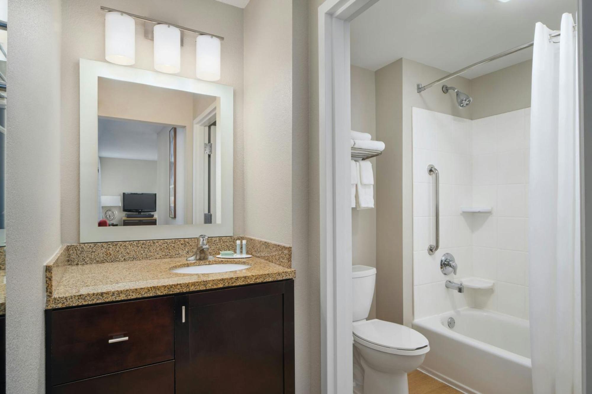 Towneplace Suites By Marriott Scranton Wilkes-Barre Moosic Exteriör bild